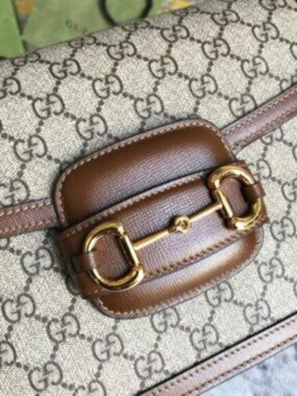 mint condition GUCCI 1955 HORSEBIT SHOULDER BAG GG supreme/brown